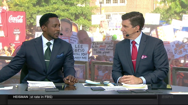 Illustration for article titled Tebow Jokes: Your Knoxville College GameDay Sign Roundup